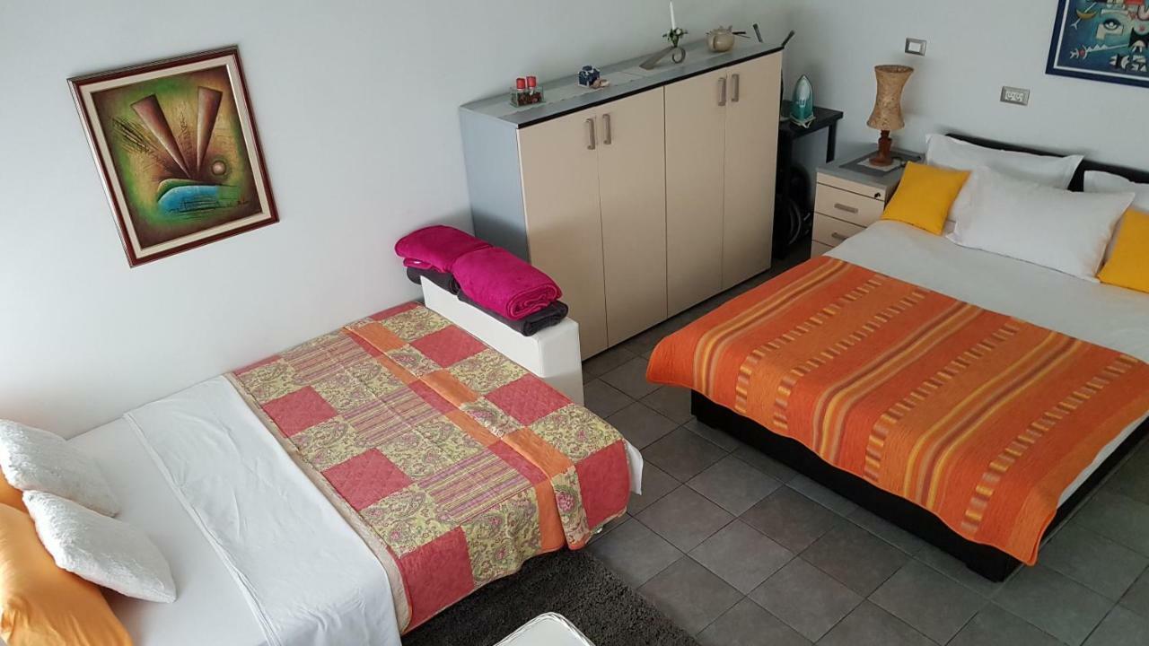 Apartament Studio Two Roses Split Zewnętrze zdjęcie